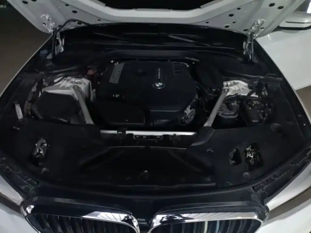 BMW 5 Series — миниатюра 20