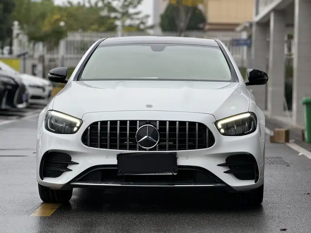 Mercedes-Benz E-Class 2021