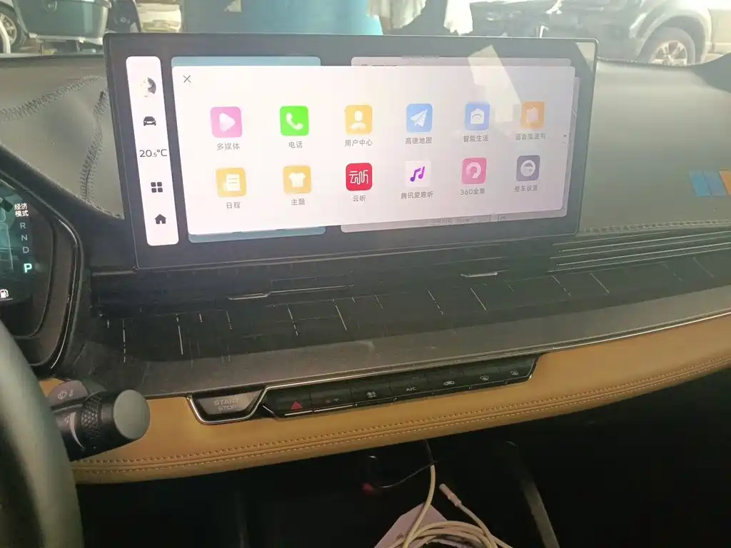 Geely L HiP — миниатюра 10