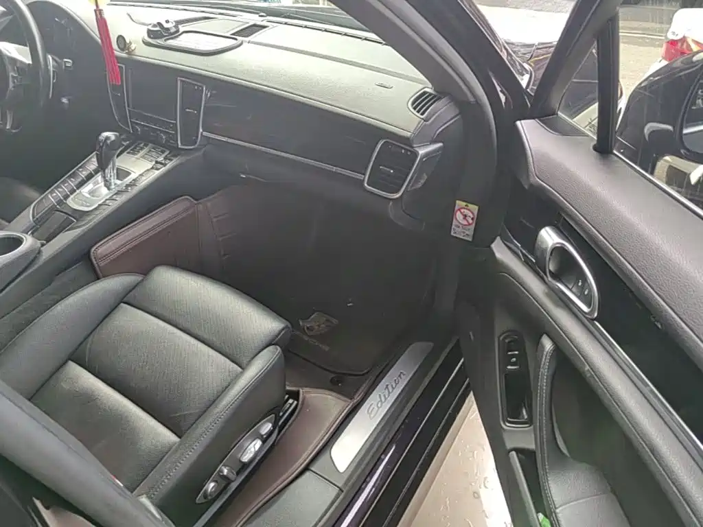 Porsche Panamera — миниатюра 11
