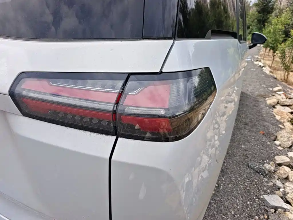 Wuling Звездный свет 730 Новая энергия — миниатюра 8