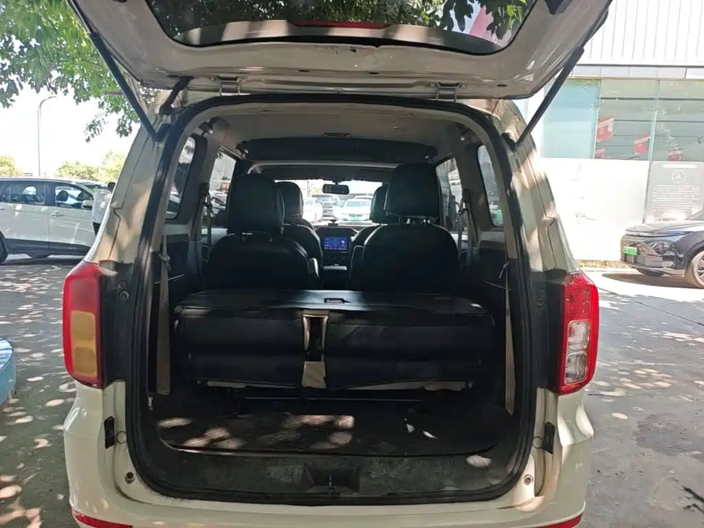 Wuling Hongguang — миниатюра 19