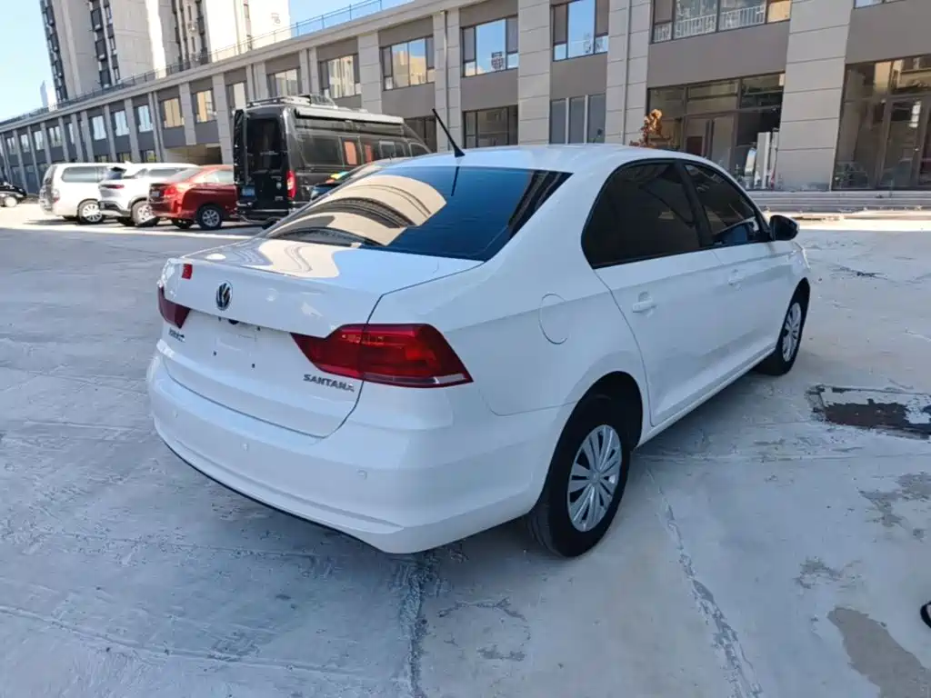 Volkswagen Santana — миниатюра 7