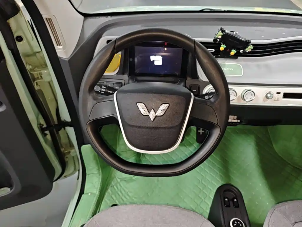 Wuling MINIEV — миниатюра 11
