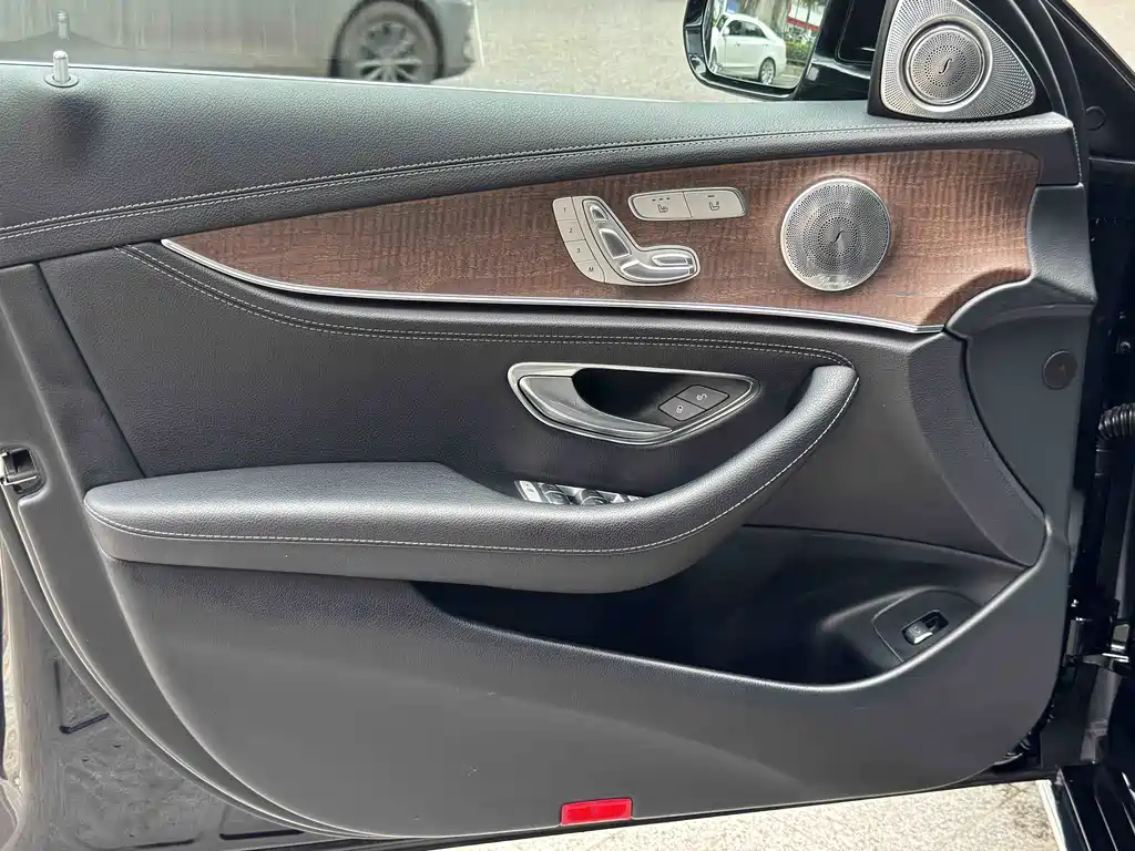Mercedes-Benz E-Class E 2020 E 300 L Fashion