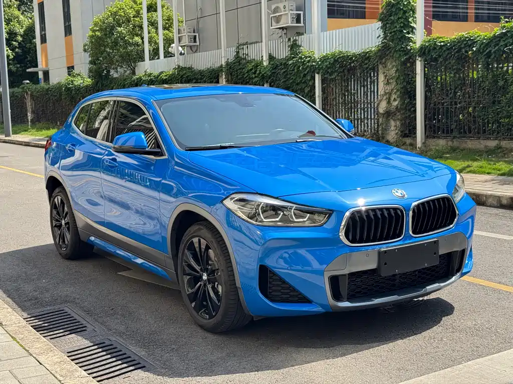 BMW X2 2022 sDrive25i M