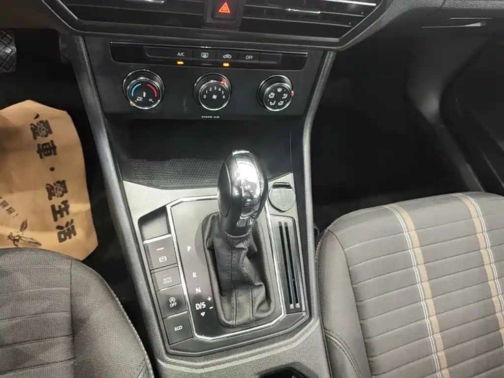 Volkswagen Lavida — миниатюра 14