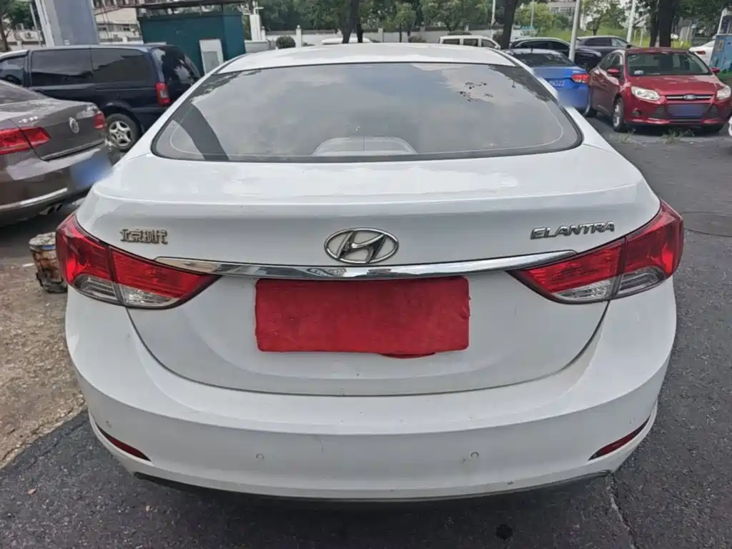 Hyundai Elantra Langdong — миниатюра 6