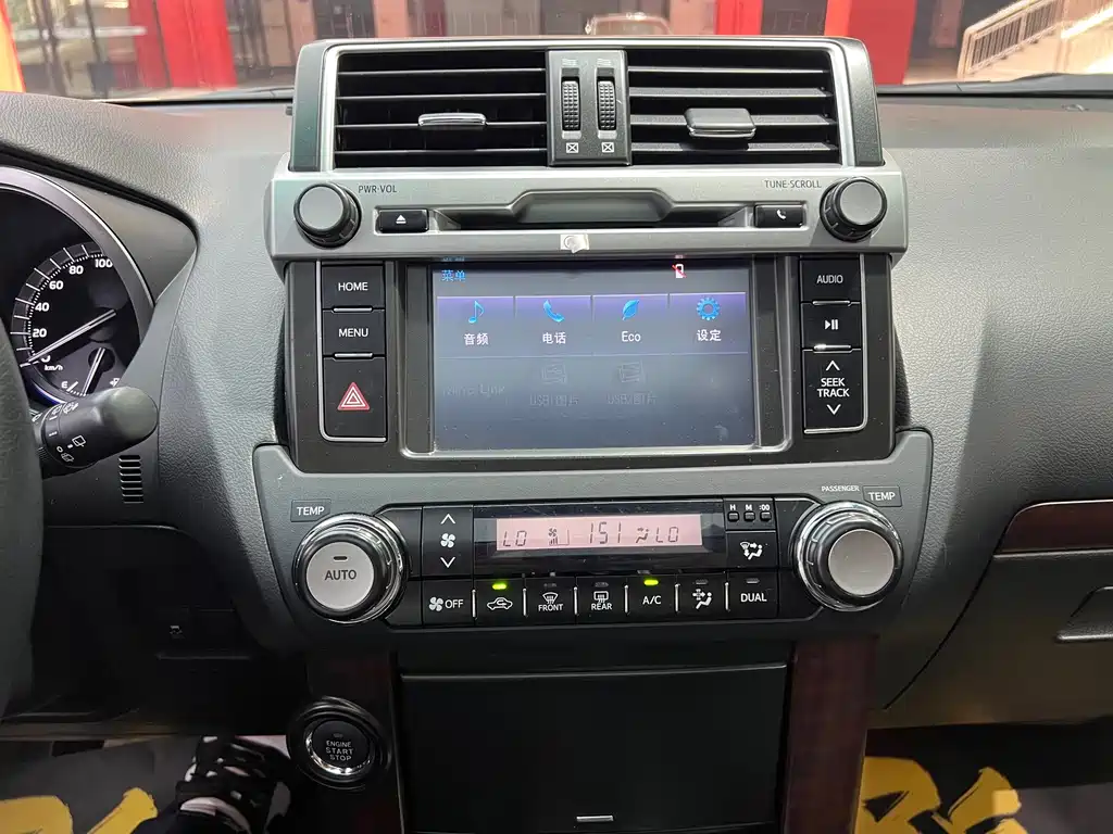 Toyota Prado — миниатюра 9