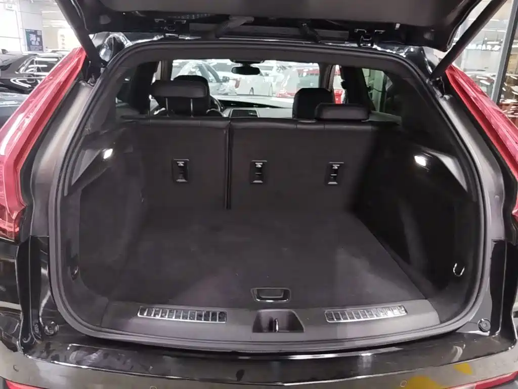 Cadillac XT4 — миниатюра 19