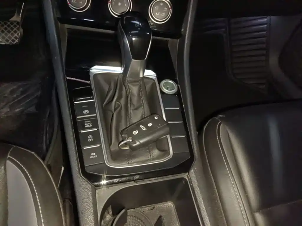 Volkswagen Sagitar — миниатюра 14