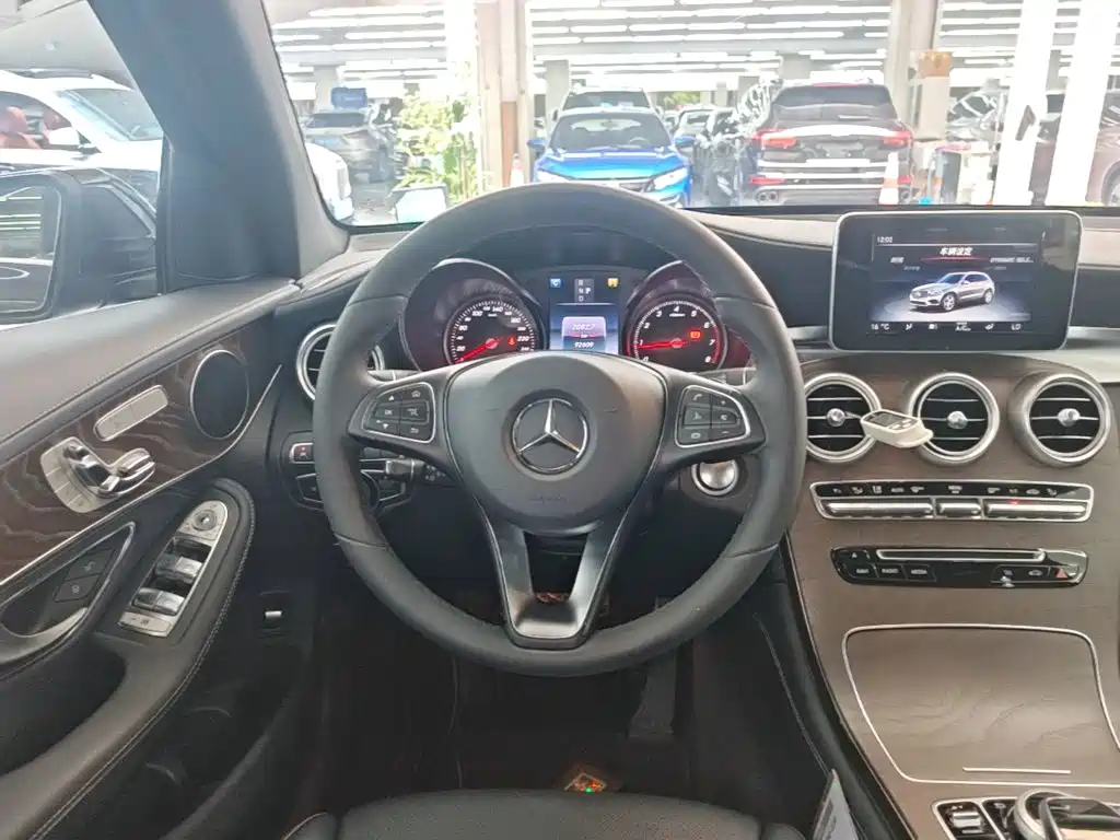 Mercedes-Benz GLC — миниатюра 11