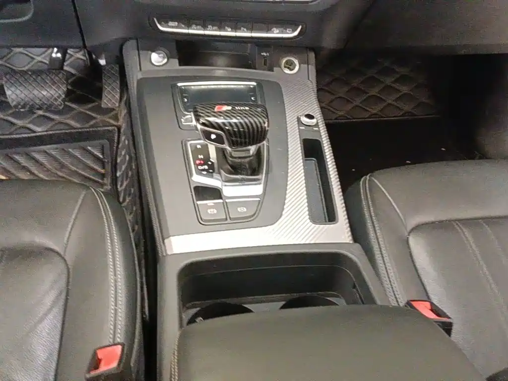 Audi Q5L — миниатюра 14