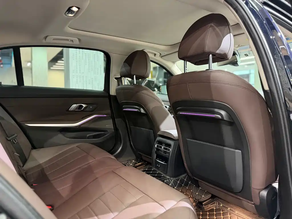BMW 3 Series — миниатюра 12