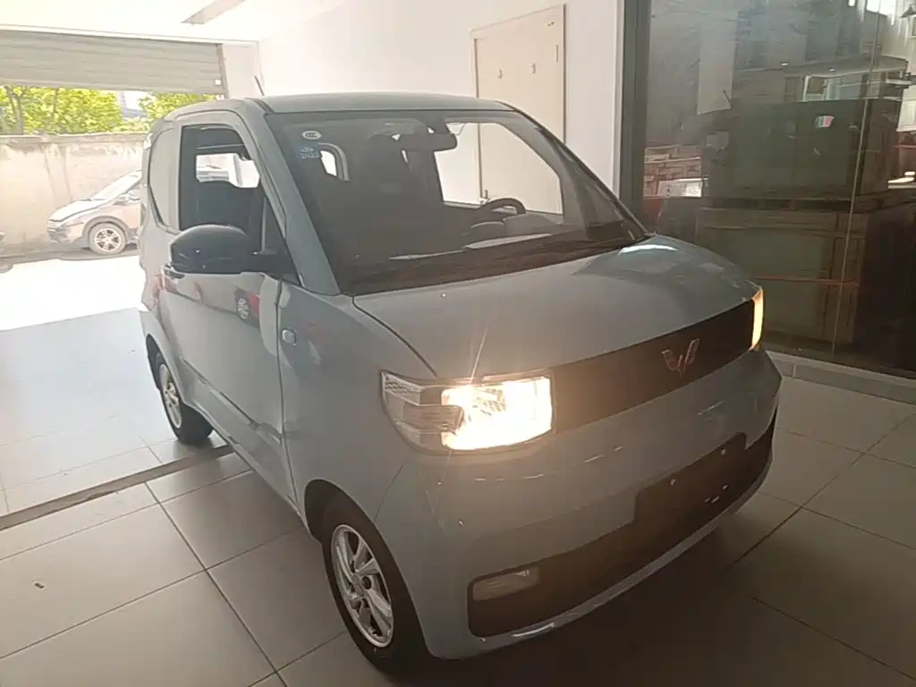 Wuling MINIEV — миниатюра 4