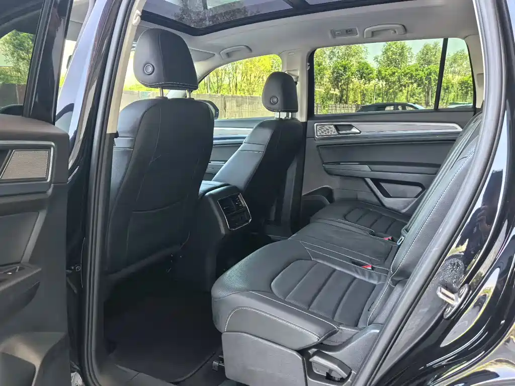 Volkswagen Teramont — миниатюра 9
