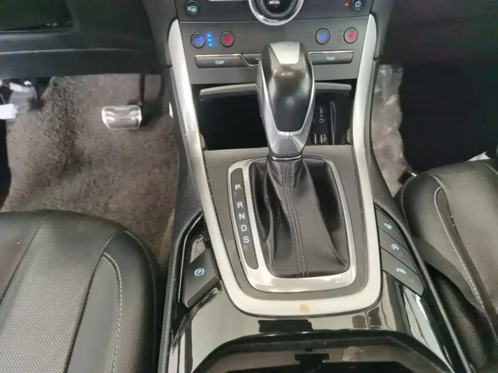 Ford Edge — миниатюра 14