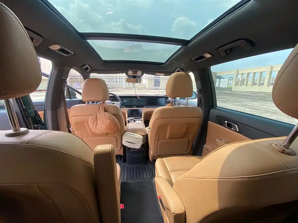 Li Auto ONE 2021 6 мест
