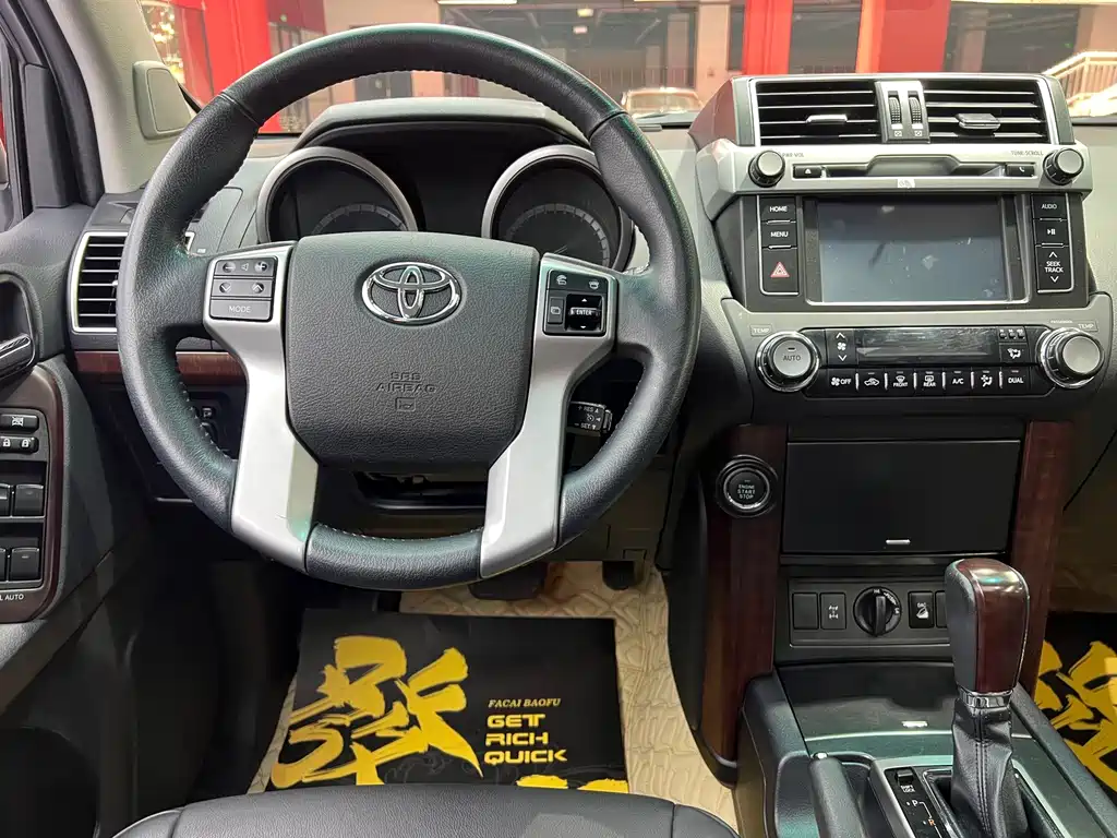 Toyota Prado — миниатюра 13