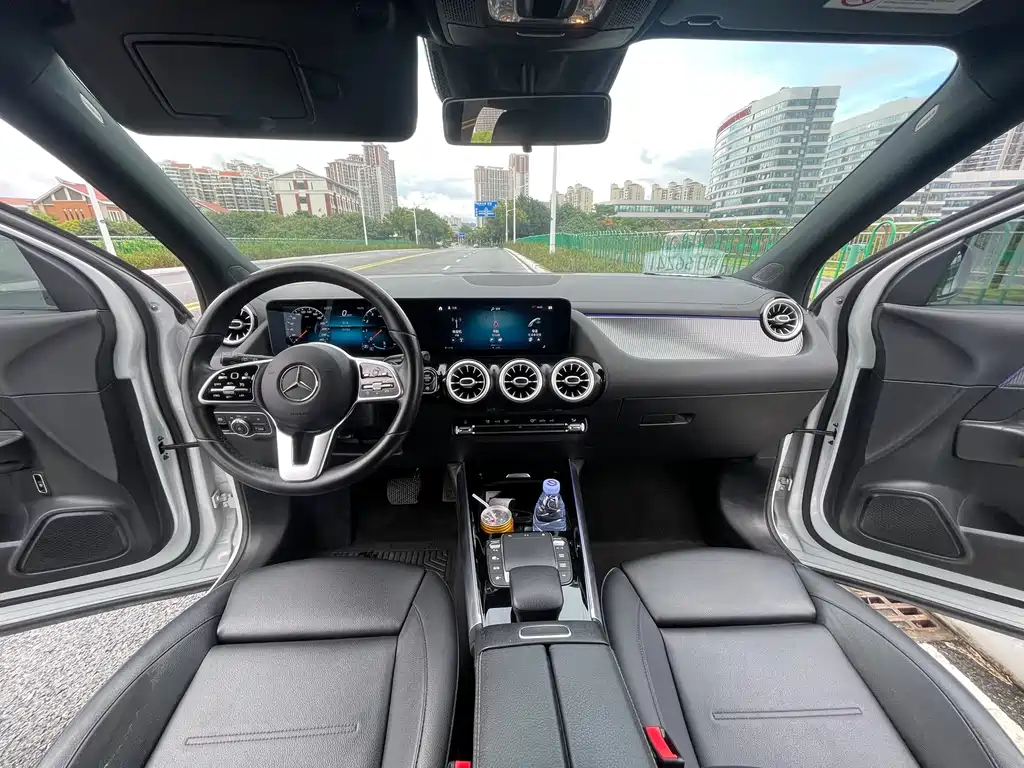 Mercedes-Benz GLA — миниатюра 9