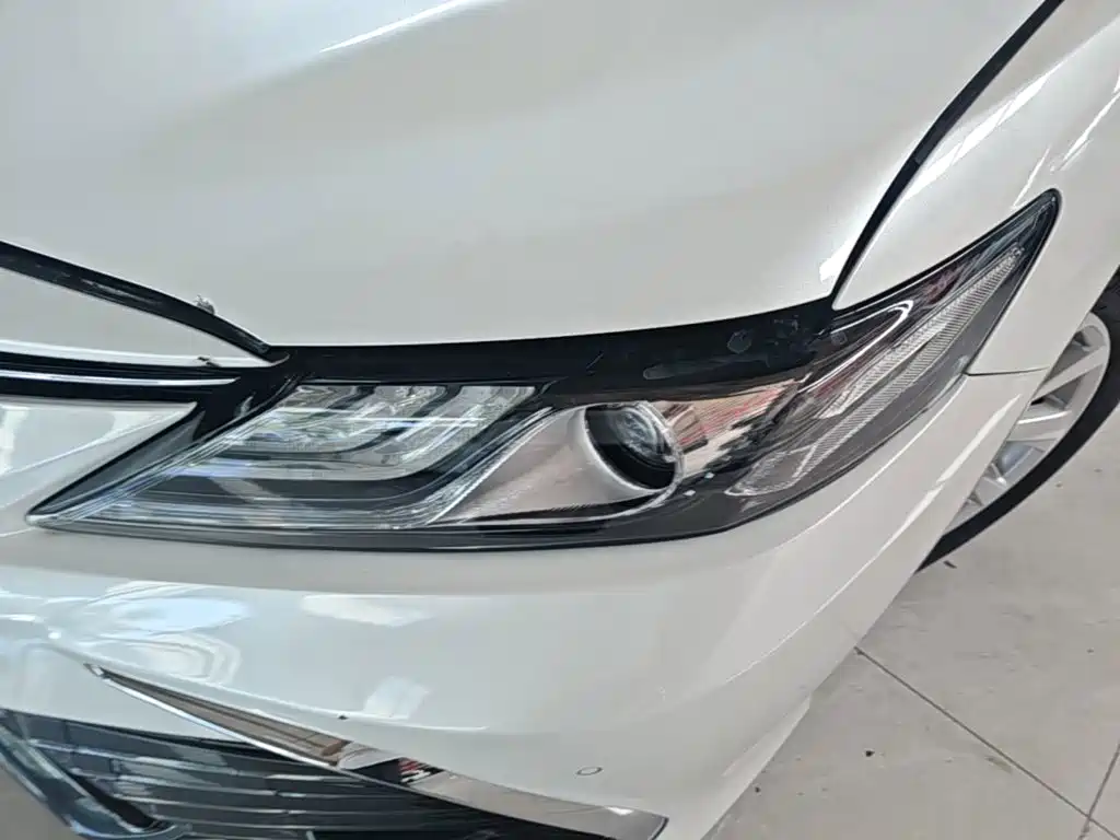 Toyota Camry — миниатюра 24