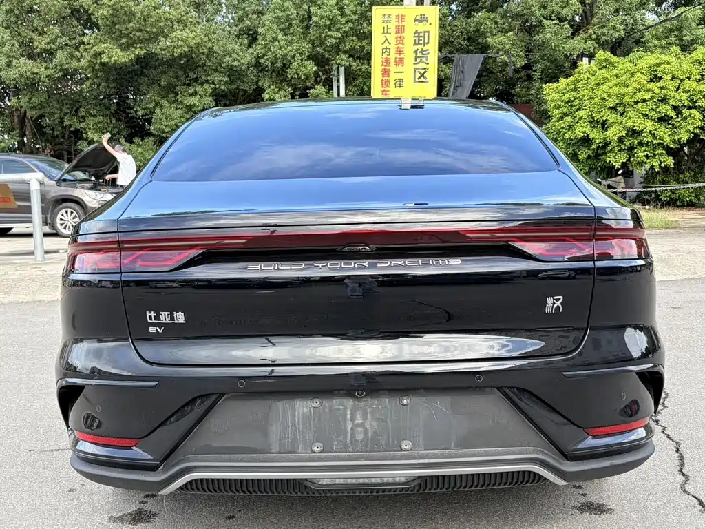 BYD Han — миниатюра 5