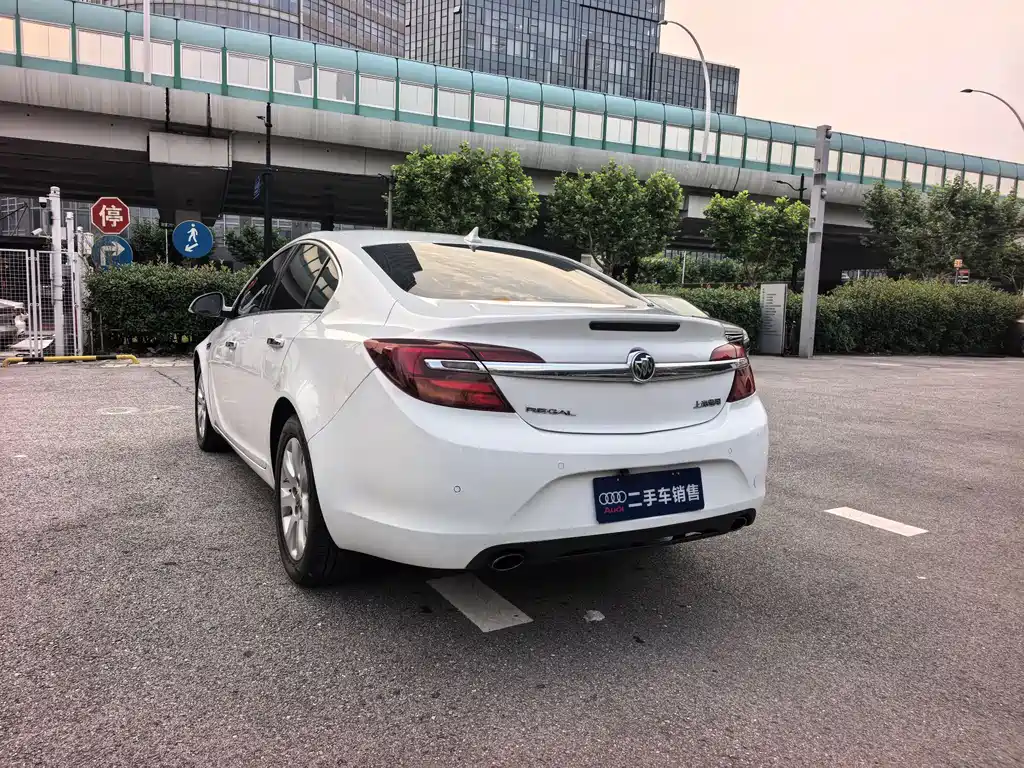 Buick Regal 2015 2.0L Elite Fashion
