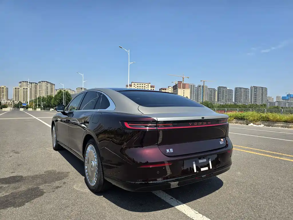 VOYAH Passion L — миниатюра 8