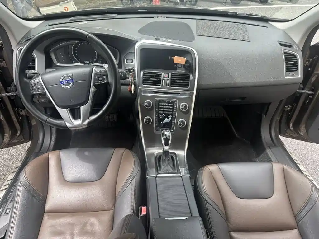 Volvo XC60 — миниатюра 8