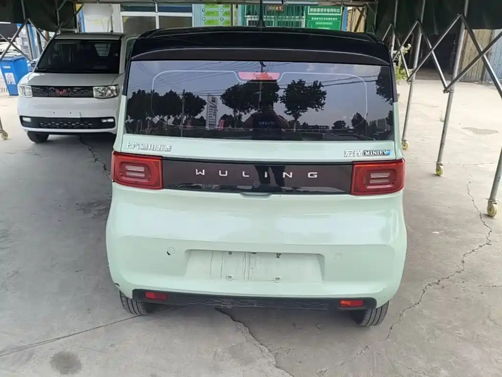 Wuling MINIEV — миниатюра 6