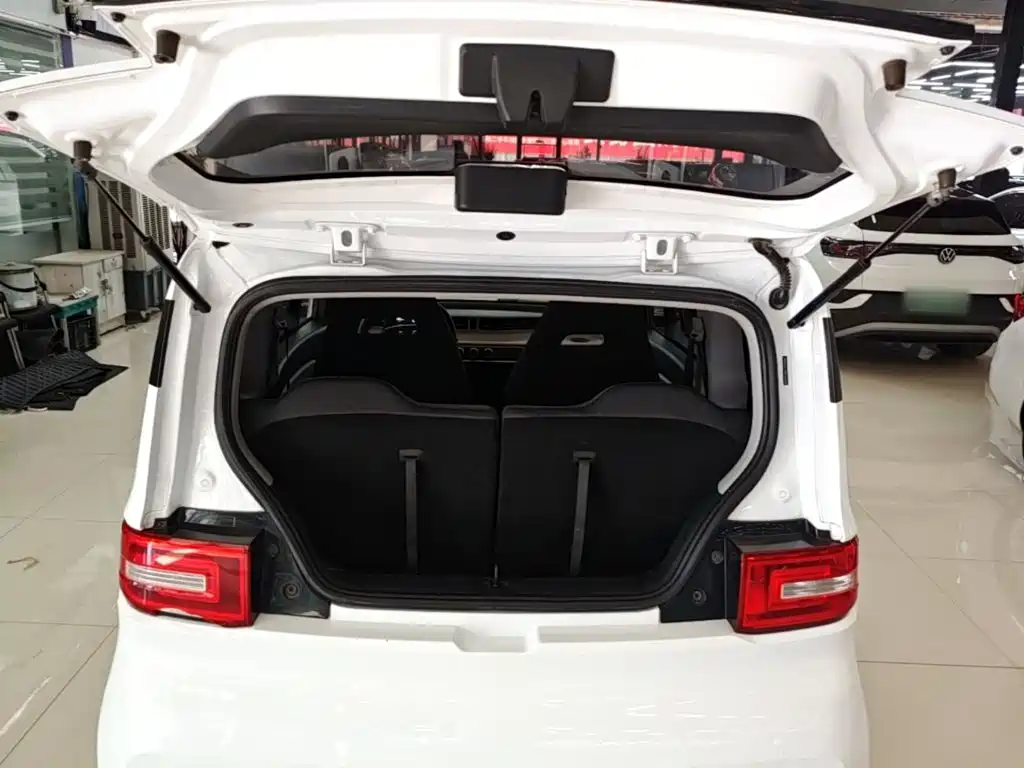 Wuling MINIEV — миниатюра 19
