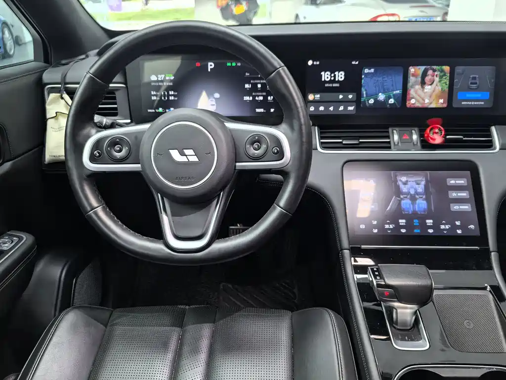 Li Auto Li ONE — миниатюра 10