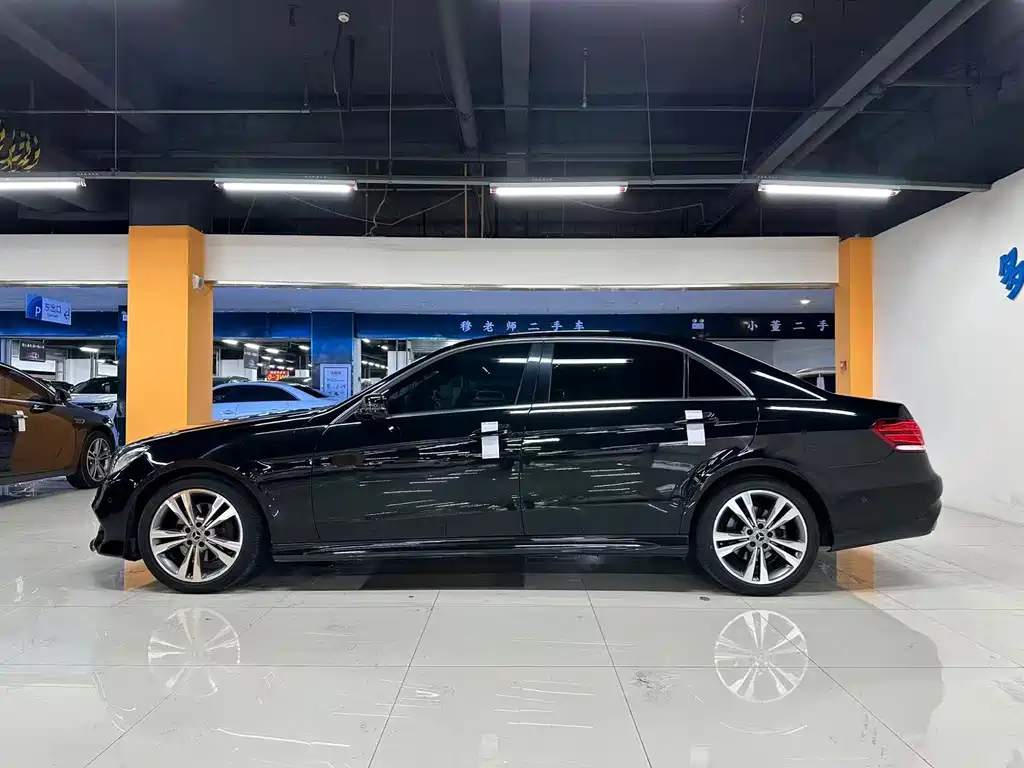 Mercedes-Benz E-Class — миниатюра 9