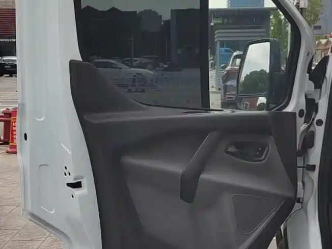 Ford Transit — миниатюра 17