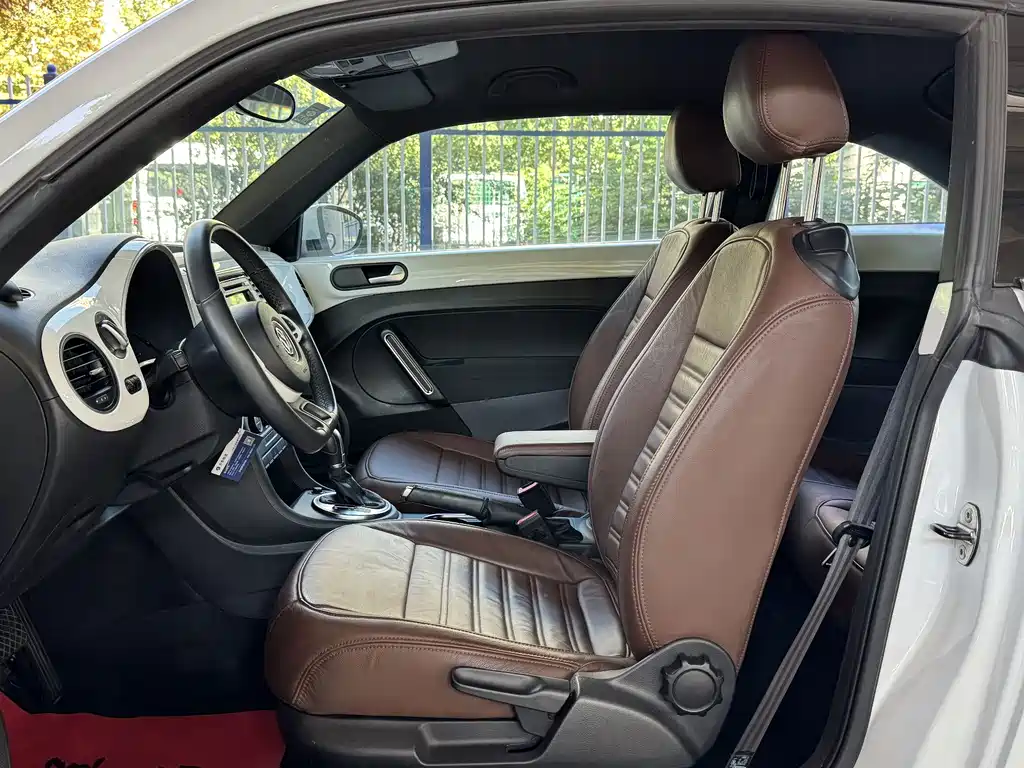 Volkswagen Beetle — миниатюра 7