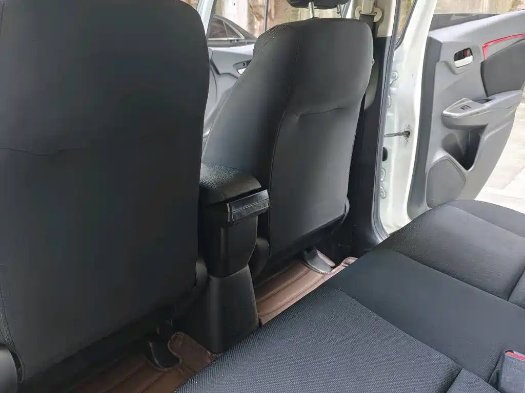 Honda Fit — миниатюра 7