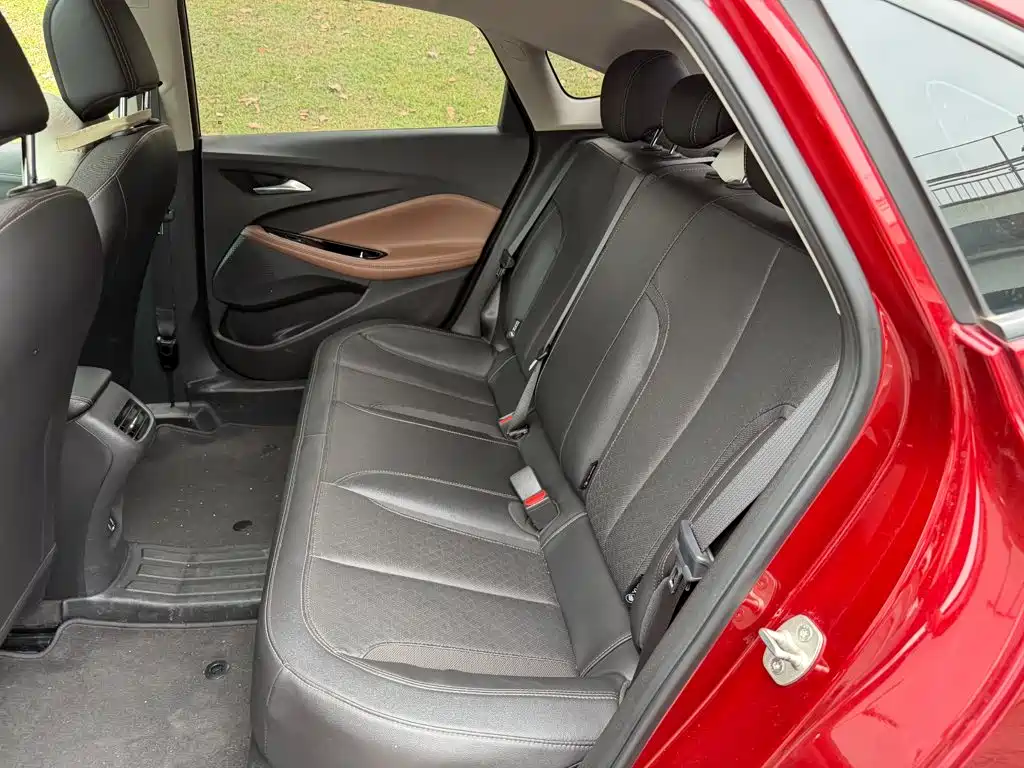 Buick Verano — миниатюра 12