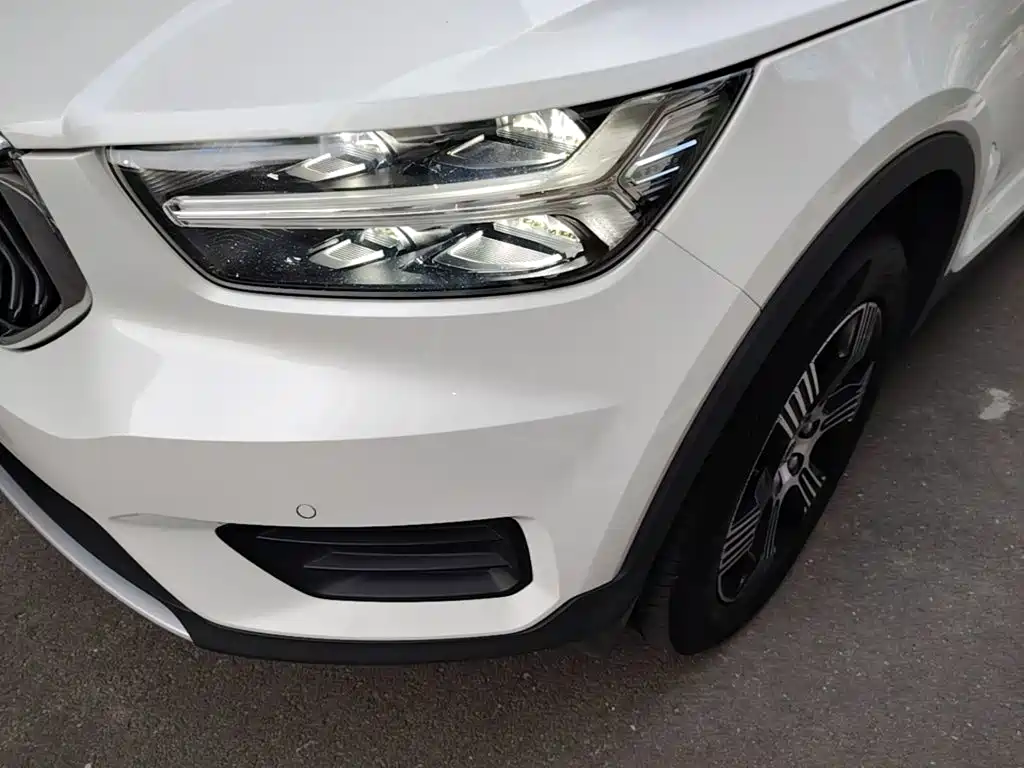 Volvo XC40 — миниатюра 24
