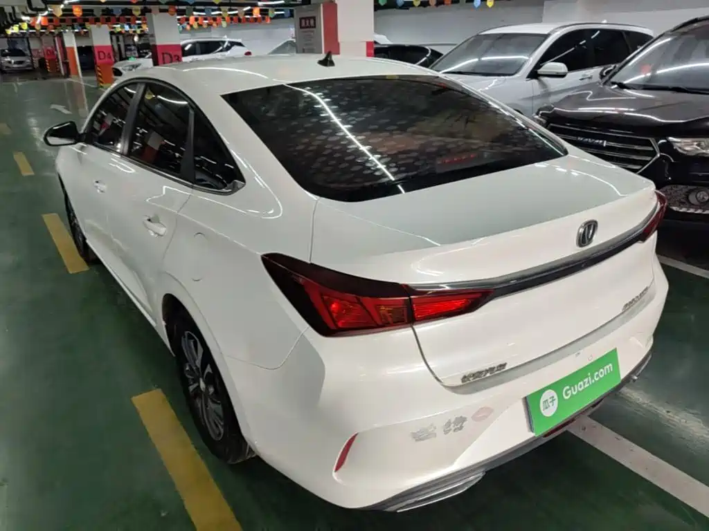 Changan Eado — миниатюра 5