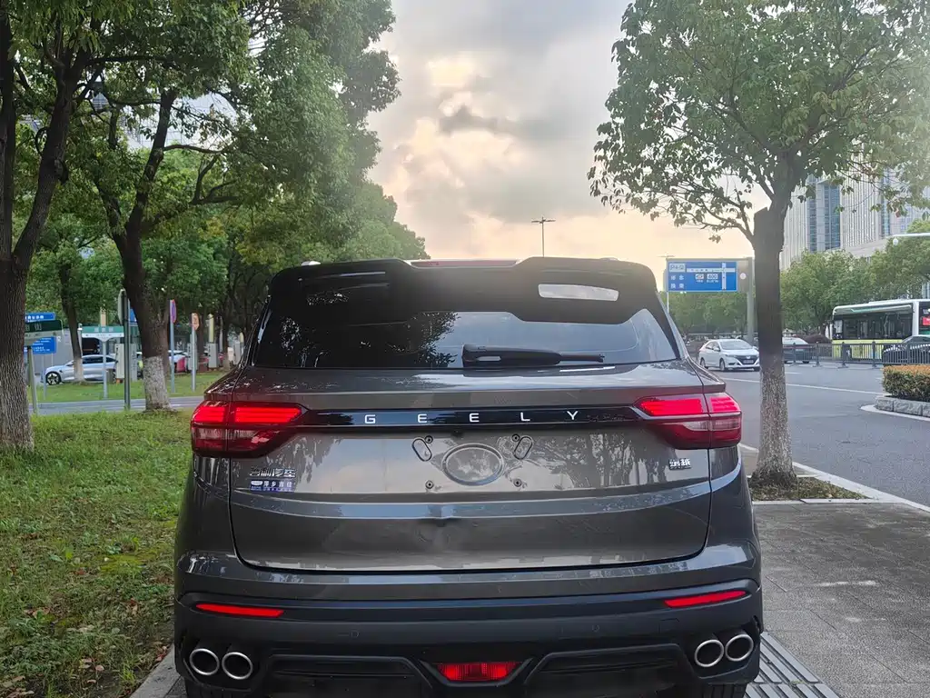 Geely Binyue — миниатюра 15