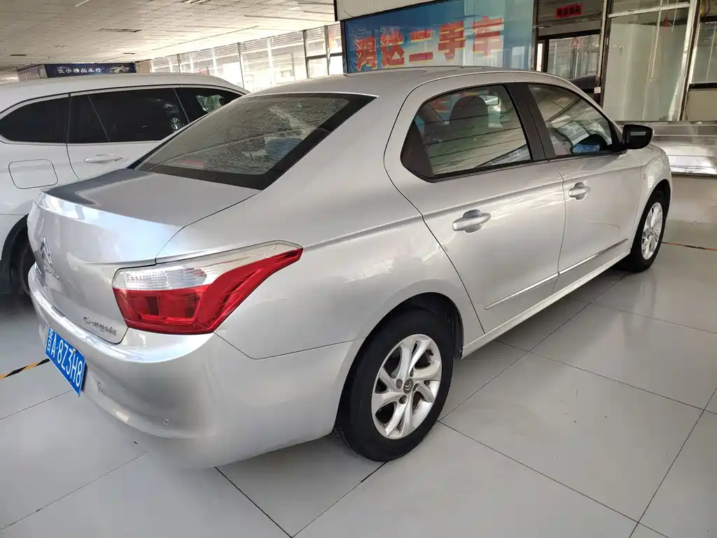 Citroen Elysee — миниатюра 4