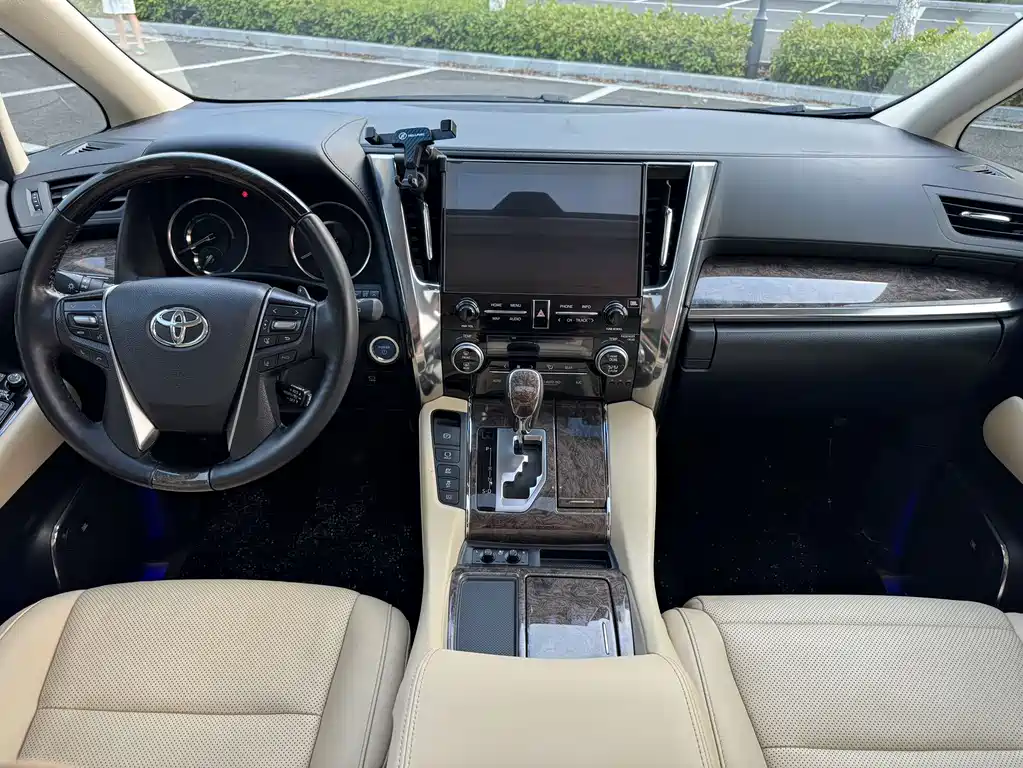 Toyota Vellfire 2021 2.5L HV