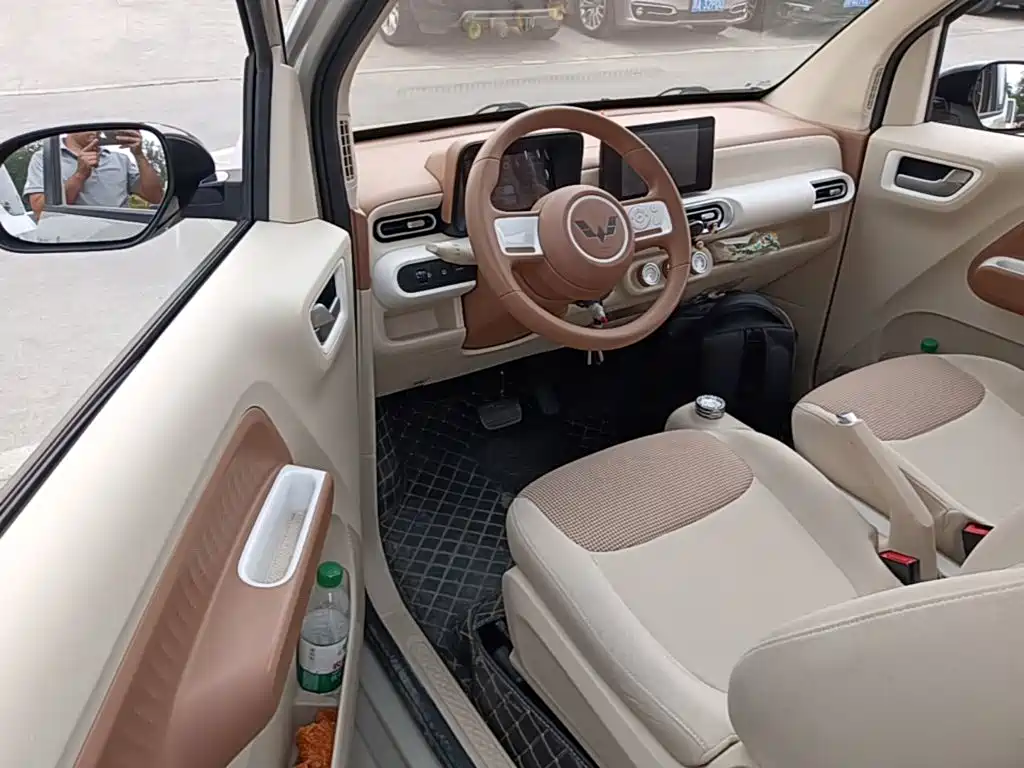 Wuling MINIEV — миниатюра 16