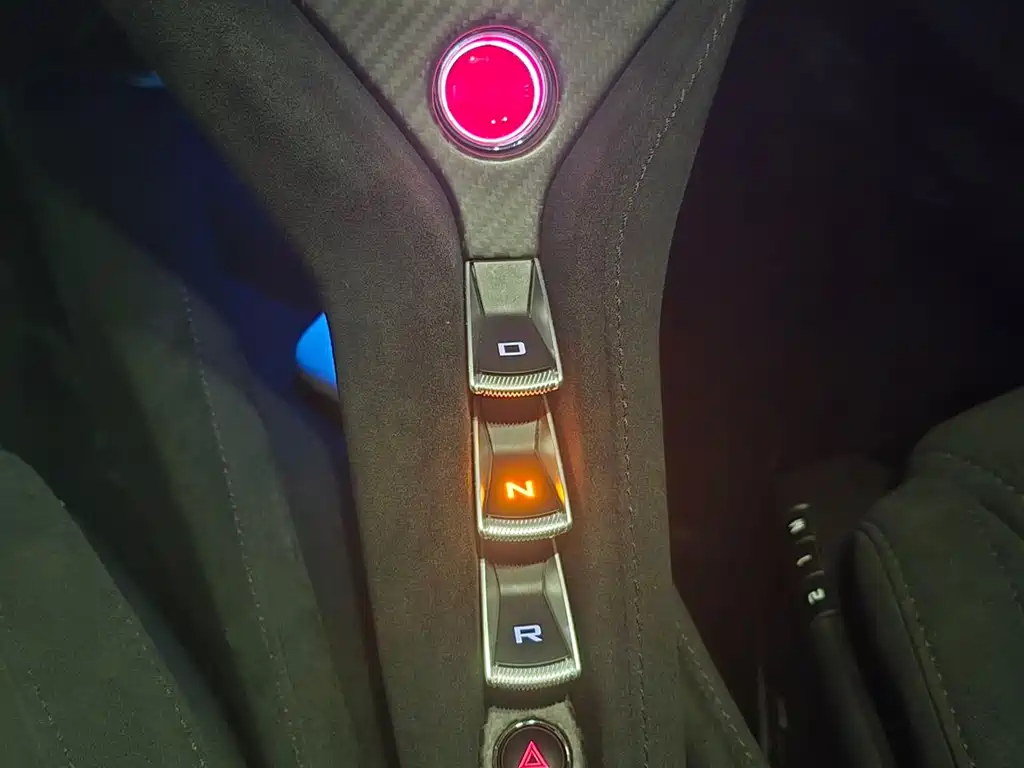 MCLAREN  720S