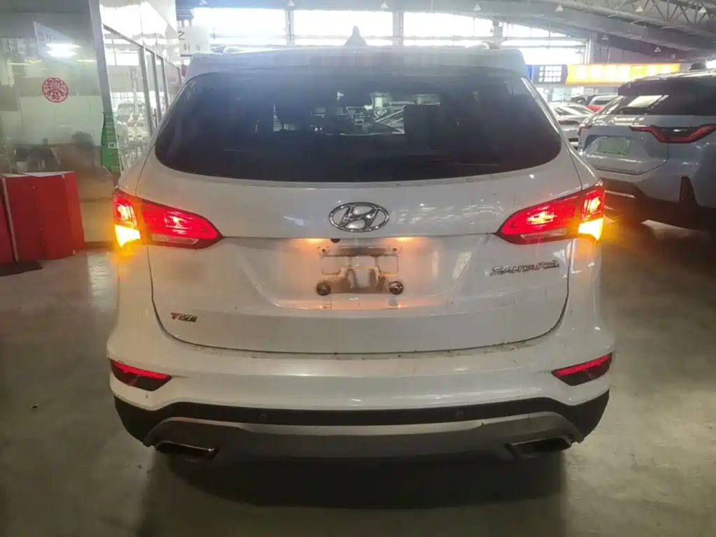 Hyundai Santa Fe — миниатюра 6