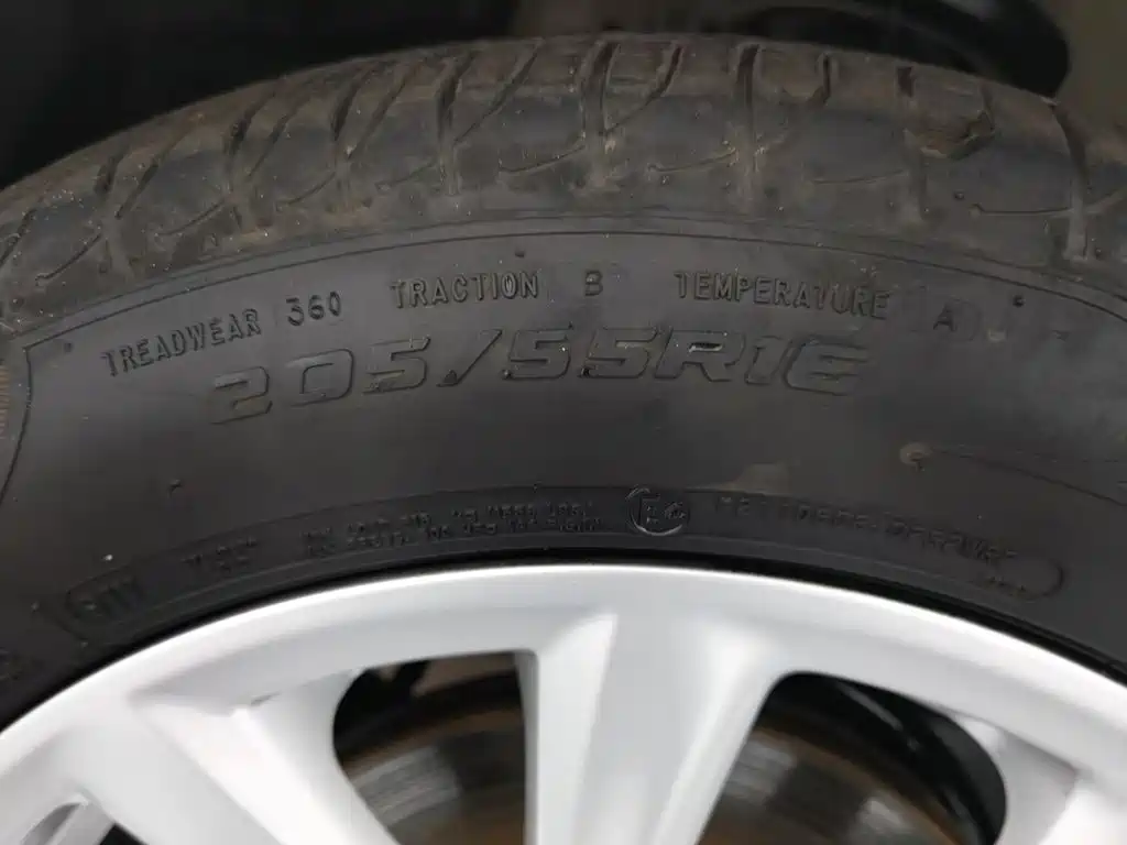 Roewe i5 — миниатюра 24