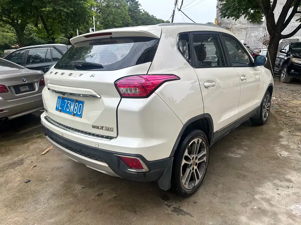 BAIC Senova X35 — миниатюра 3