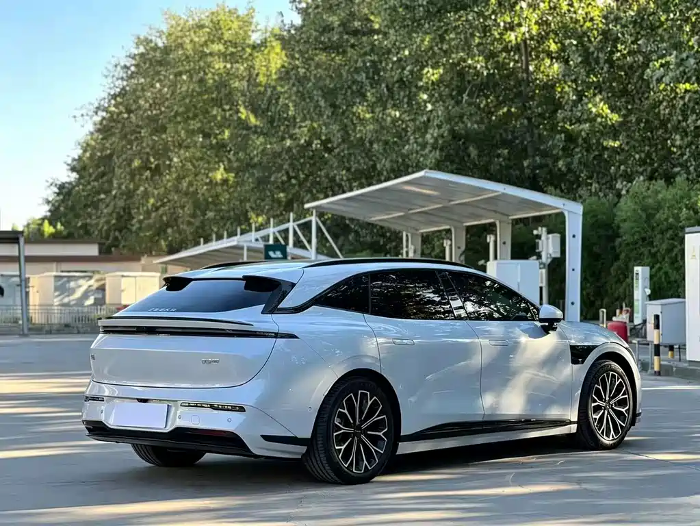 Zeekr 007GT — миниатюра 7