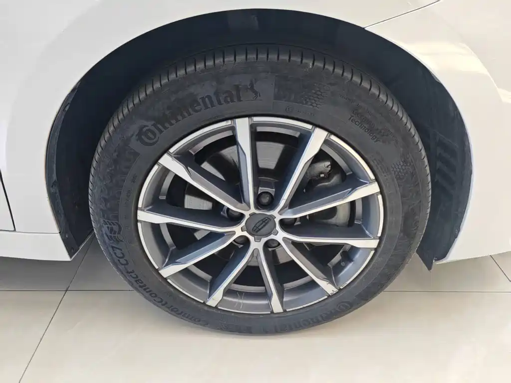 Geely Borui Hybrid — миниатюра 22