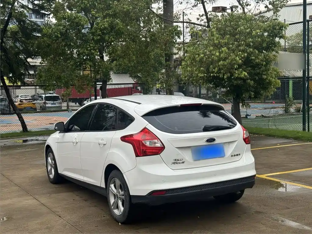 Ford Focus — миниатюра 9